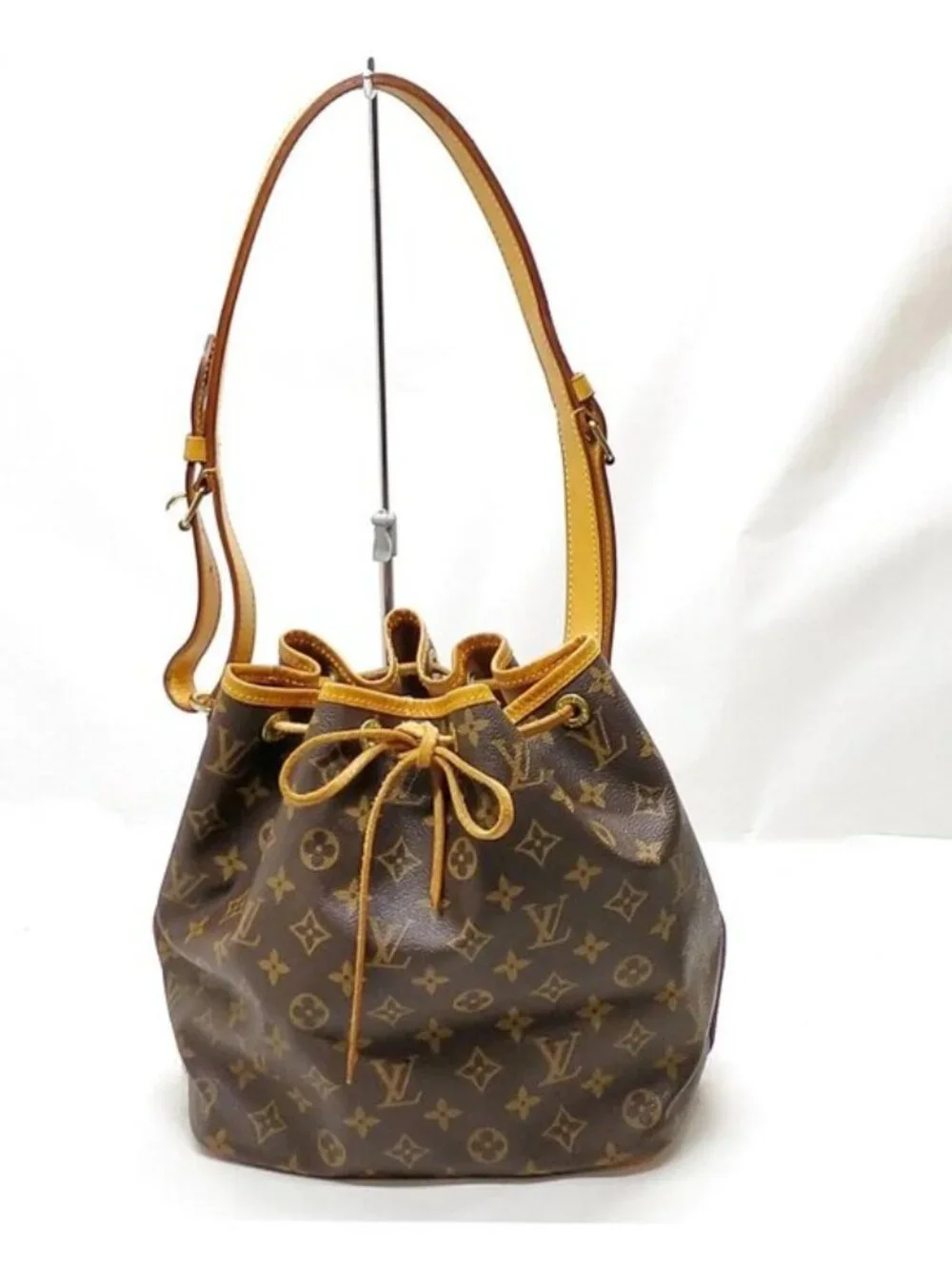 Authentic Louis Vuitton Petit Noé Monogram Bucket Shoulder Bag LV Drawstring
